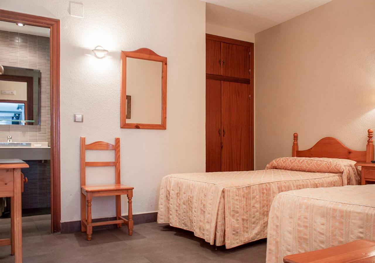 Hotel La Zambra Mancha Real Exterior photo